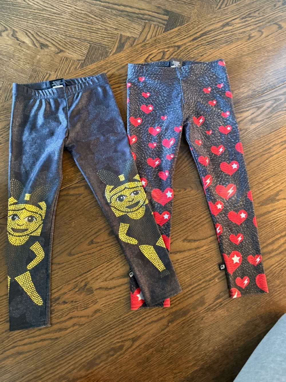 Terez Kids Black Leggings with Yellow Character & Red Heart Prints
